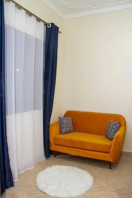 Apartment Cozy Bukoto Studio 2 Unlimited Wifi & Netflix Kampala